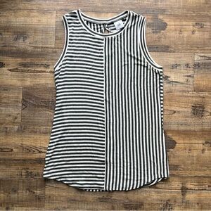Cabi Womens London Style Stripe Sleeveless Keyhole Soft Gray White Blouse Sz Sm